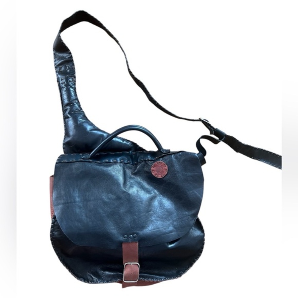 Il Graffio Venezia Crossbody saddlebag style convertible handbag purse